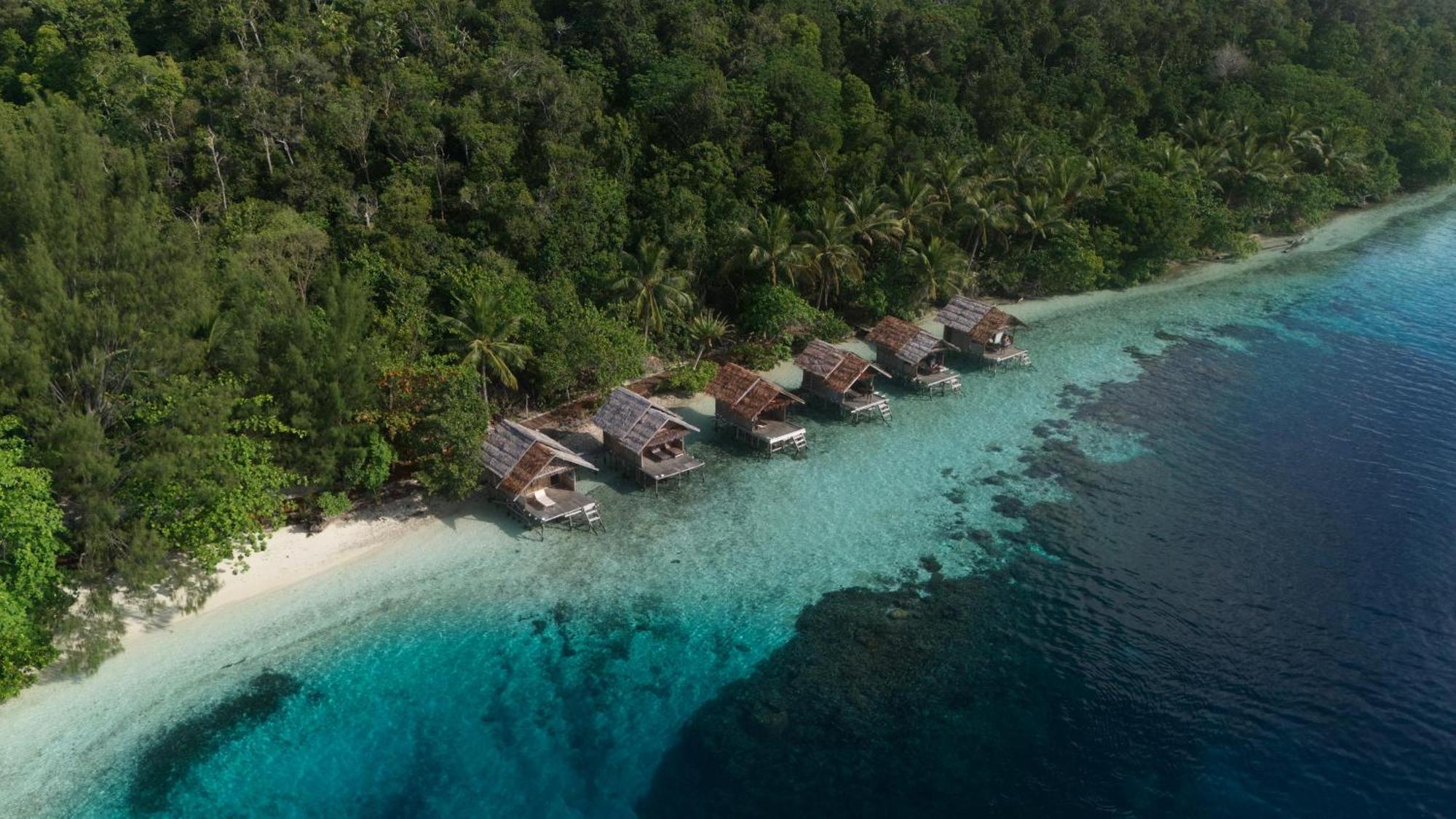 Meos Ambower Homestay Raja Ampat Fam Dış mekan fotoğraf