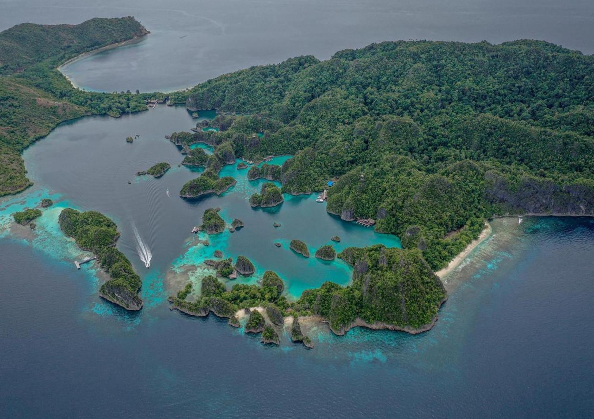 Meos Ambower Homestay Raja Ampat Fam Dış mekan fotoğraf