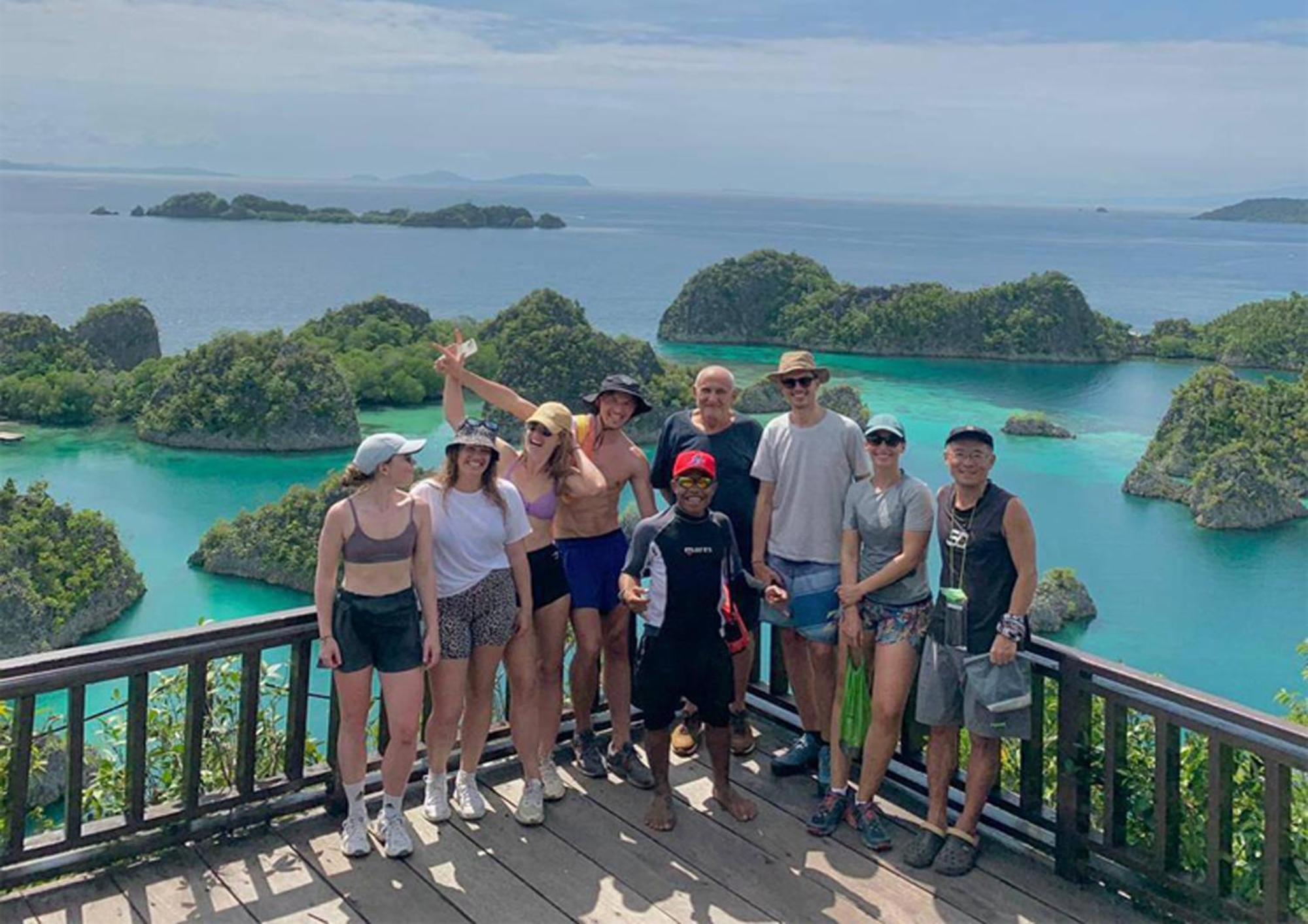 Meos Ambower Homestay Raja Ampat Fam Dış mekan fotoğraf